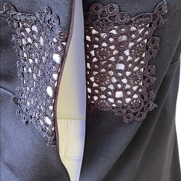 Yoana Baraschi black dress with lace detailing - Picture 10 of 10